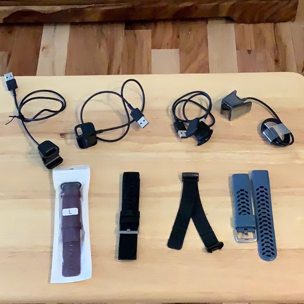 Fitbit 4 Large Bands and Chargers